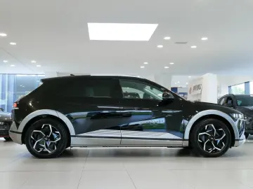 HYUNDAI Ioniq 5 72 6  kWh Uniq 4WD Relax Leder LED Navi