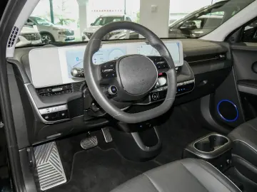 HYUNDAI Ioniq 5 72 6  kWh Uniq 4WD Relax Leder LED Navi