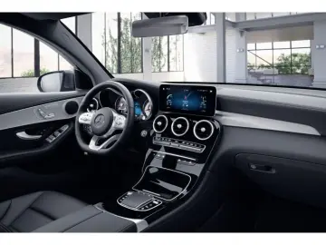 MERCEDES-BENZ GLC 220 d 4MATIC Coupé AMG MBUX CarPla…