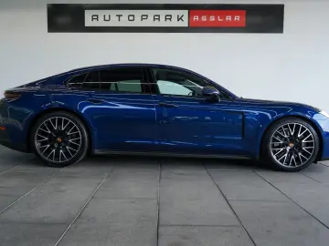 PORSCHE Panamera 4 E-Hybrid Pepita SpAbgas Pano HUD 21z
