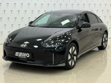 HYUNDAI IONIQ 6 77 4kWh 325ps 4WD Uniq 360 K BOSE NAV Qi