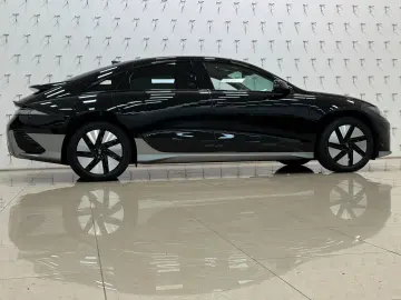 HYUNDAI IONIQ 6 77 4kWh 325ps 4WD Uniq 360 K BOSE NAV Qi