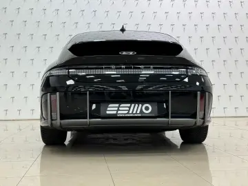 HYUNDAI IONIQ 6 77 4kWh 325ps 4WD Uniq 360 K BOSE NAV Qi