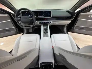 HYUNDAI IONIQ 6 77 4kWh 325ps 4WD Uniq 360 K BOSE NAV Qi
