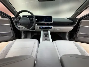 HYUNDAI IONIQ 6 77 4kWh 325ps 4WD Uniq 360 K BOSE NAV Qi