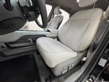 HYUNDAI IONIQ 6 77 4kWh 325ps 4WD Uniq 360 K BOSE NAV Qi
