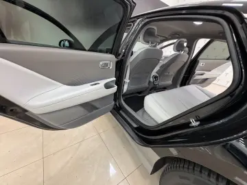 HYUNDAI IONIQ 6 77 4kWh 325ps 4WD Uniq 360 K BOSE NAV Qi