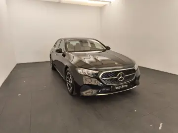 MERCEDES-BENZ E 220 d AVANTGARDE Advanced Distro 360…