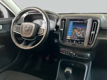 VOLVO XC40 T2 Momentum-Core Navi LED Kamera PDCv h App