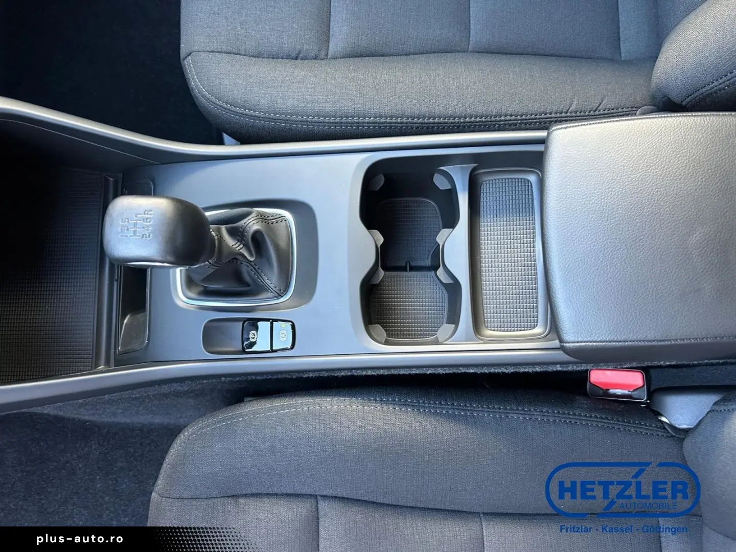 VOLVO XC40 2022 — imagine 16