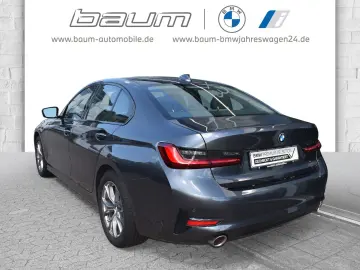 BMW 320i Limousine Sport Line HiFi DAB WLAN GSD AHK