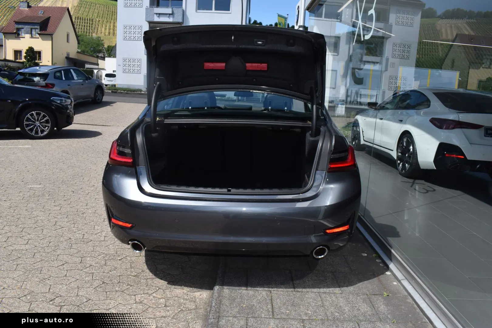 BMW 320i Limousine Sport Line HiFi DAB WLAN GSD AHK