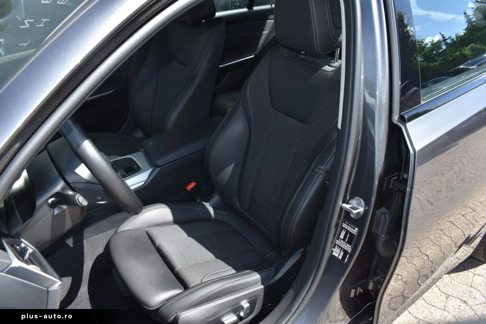 BMW 320i Limousine Sport Line HiFi DAB WLAN GSD AHK