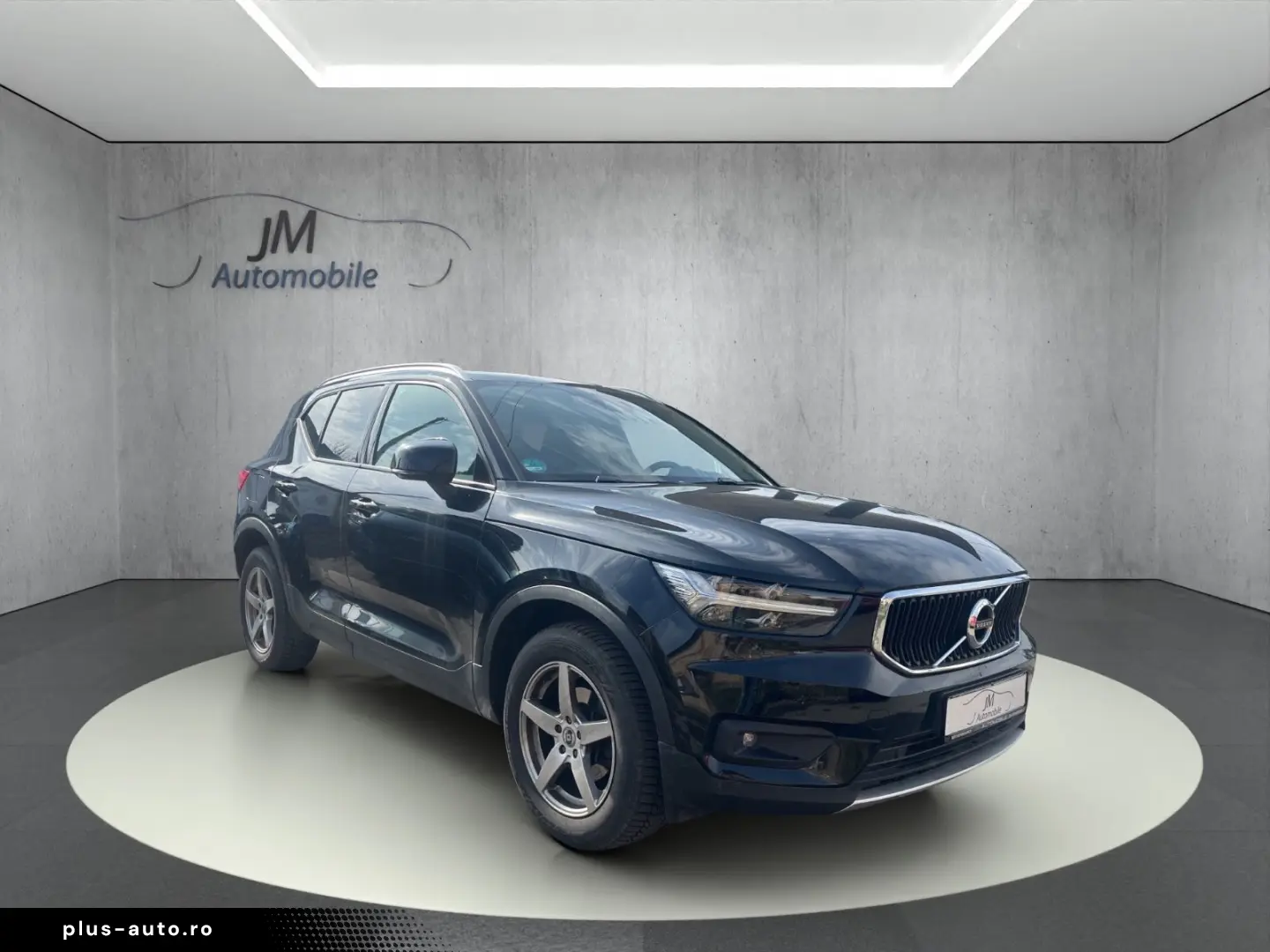 VOLVO XC40 2020