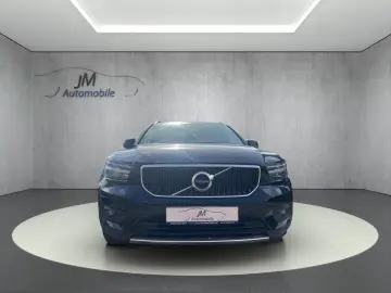 VOLVO XC40 Momentum Pro 2WD LED PDC