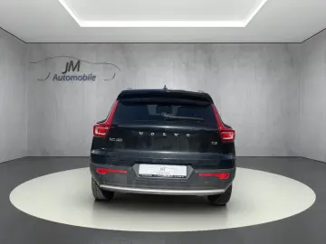 VOLVO XC40 Momentum Pro 2WD LED PDC