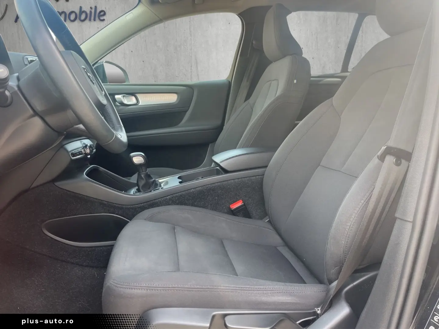 VOLVO XC40 2020 — imagine 9