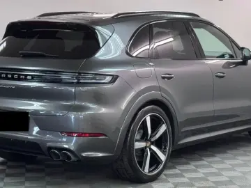 PORSCHE Cayenne E-Hybrid  PASM PANO AHK