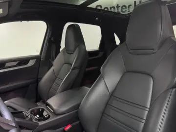 PORSCHE Cayenne E-Hybrid  PASM PANO AHK