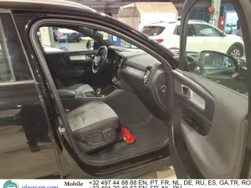 VOLVO XC 40 T2 Momentum Pro Aut. Virtual LED Navi Car