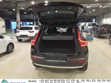 VOLVO XC 40 T2 Momentum Pro Aut. Virtual LED Navi Car