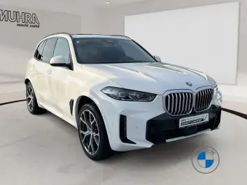 BMW X5 xDrive50e M Sport 21  AHK Pano Softclose H&K