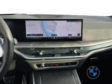 BMW X5 xDrive50e M Sport 21  AHK Pano Softclose H&K