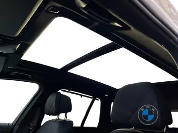 BMW X5 xDrive50e M Sport 21  AHK Pano Softclose H&K