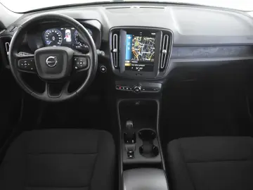 VOLVO XC40 T2 Momentum  1.Hand Navi Park ass.