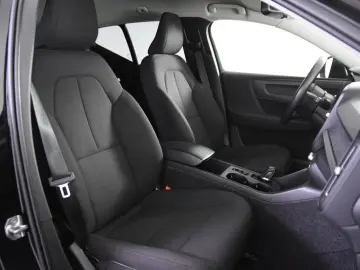 VOLVO XC40 T2 Momentum  1.Hand Navi Park ass.