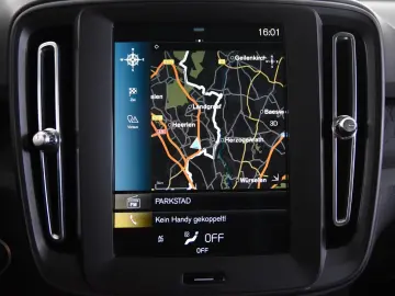 VOLVO XC40 T2 Momentum  1.Hand Navi Park ass.