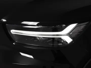 VOLVO XC40 T2 Momentum  1.Hand Navi Park ass.