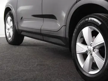 VOLVO XC40 T2 Momentum  1.Hand Navi Park ass.