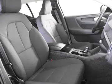 VOLVO XC40 T2 Momentum  1.Hand Navi Kamera Carplay