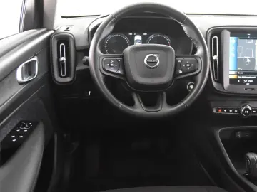 VOLVO XC40 T2 Momentum  1.Hand Navi Kamera Carplay