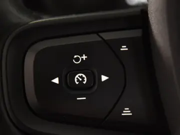 VOLVO XC40 T2 Momentum  1.Hand Navi Kamera Carplay