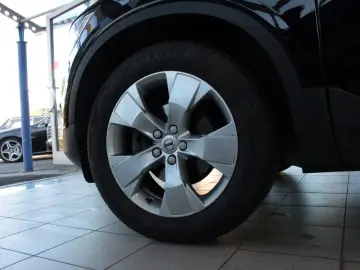 VOLVO XC 40 T2 Momentum Pro 2WD