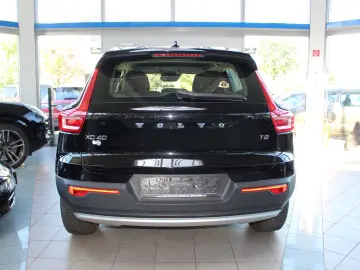 VOLVO XC 40 T2 Momentum Pro 2WD