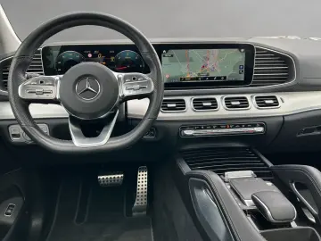 MERCEDES-BENZ GLE300d Cpé AMG Pano DISTRO Trittbrett…