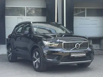 VOLVO XC40 Inscription Expression Recharge Plug-In Hyb
