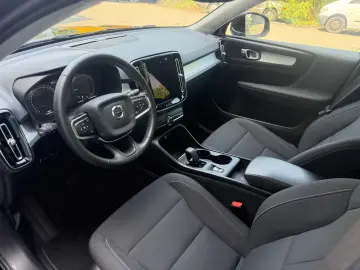 VOLVO XC40 Inscription Expression Recharge Plug-In Hyb