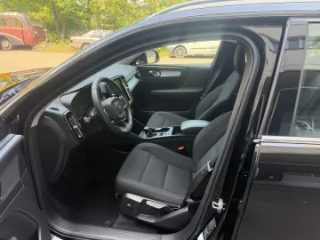 VOLVO XC40 Inscription Expression Recharge Plug-In Hyb