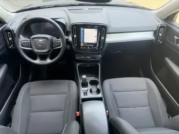 VOLVO XC40 Inscription Expression Recharge Plug-In Hyb