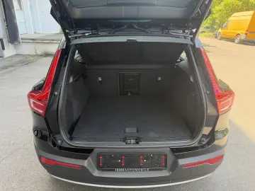 VOLVO XC40 Inscription Expression Recharge Plug-In Hyb