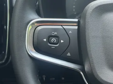 VOLVO XC40 Inscription Expression Recharge Plug-In Hyb