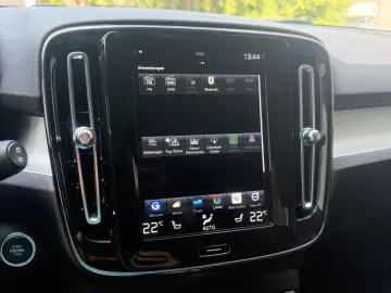 VOLVO XC40 Inscription Expression Recharge Plug-In Hyb