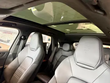 PORSCHE Cayenne GTS PTS-Farbe CarbonDesign HUD Burmester