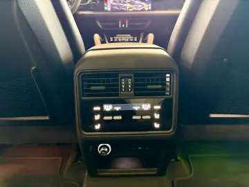 PORSCHE Cayenne GTS PTS-Farbe CarbonDesign HUD Burmester