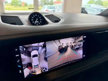 PORSCHE Cayenne GTS PTS-Farbe CarbonDesign HUD Burmester