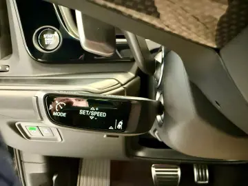 PORSCHE Cayenne GTS PTS-Farbe CarbonDesign HUD Burmester
